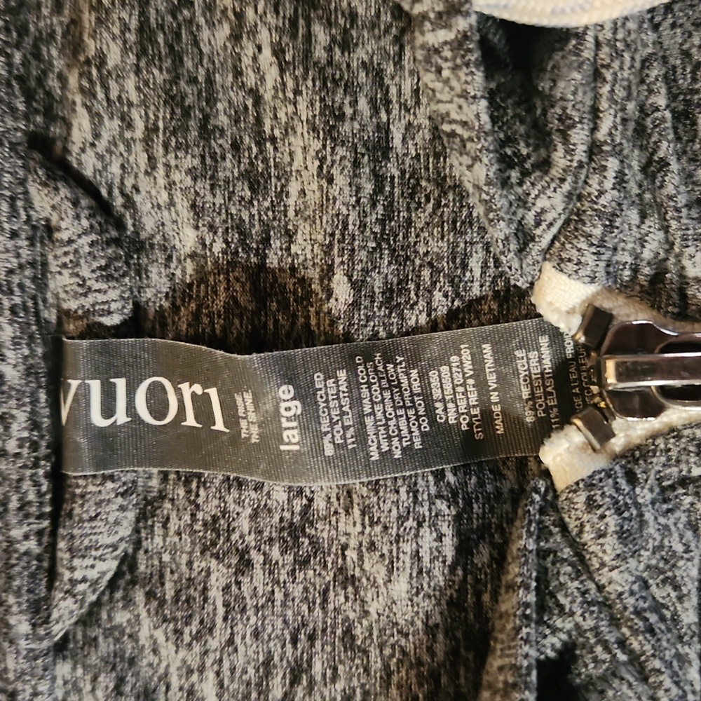 🆕 Vuori Halo Performance Hoodie 2.0 in Heather Grey Size L - Picture 2 of 6